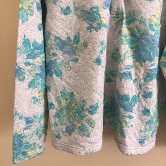 Womens Vintage floral shirt - Picture 3 of 6